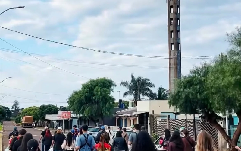 O SOM DA FANFARRA VOLTOU A FAZER PARTE DA HISTÓRIA DE SANTA TEREZA DO OESTE